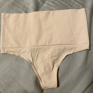 Seamless shape